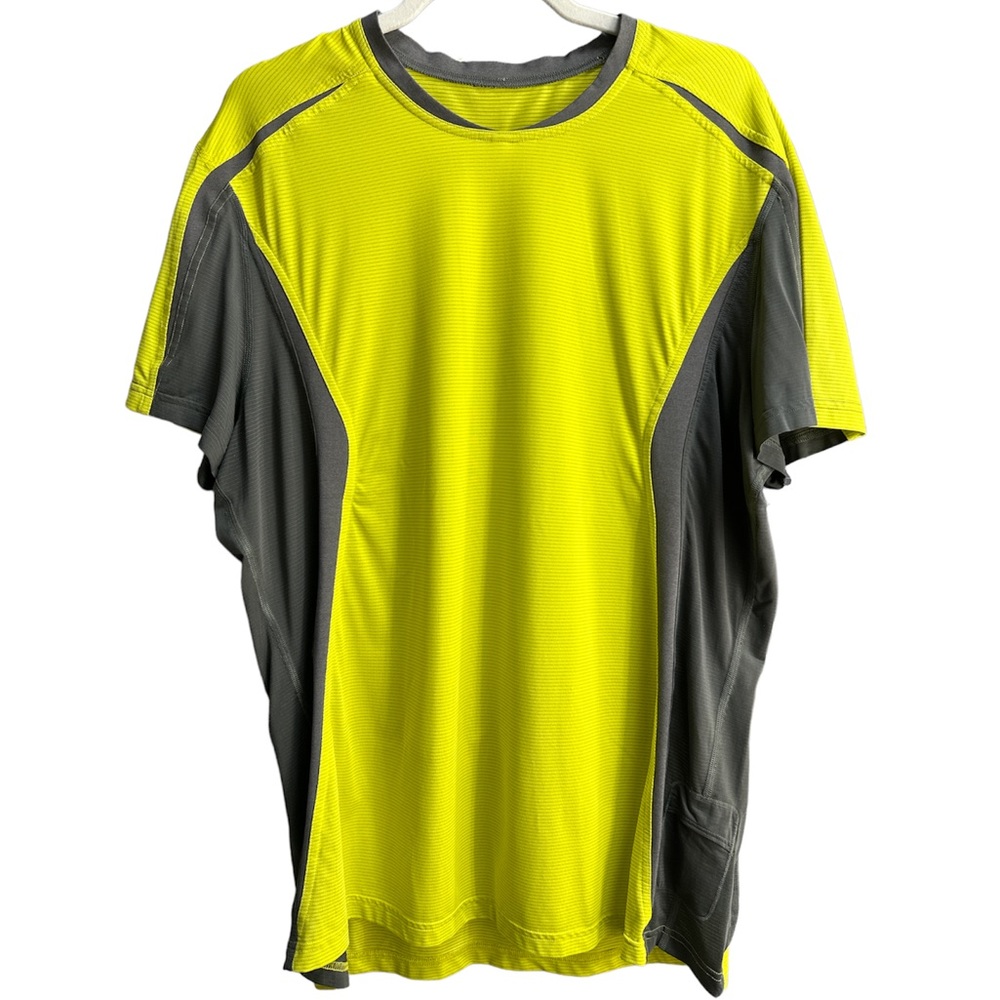 Lululemon • Men’s Top